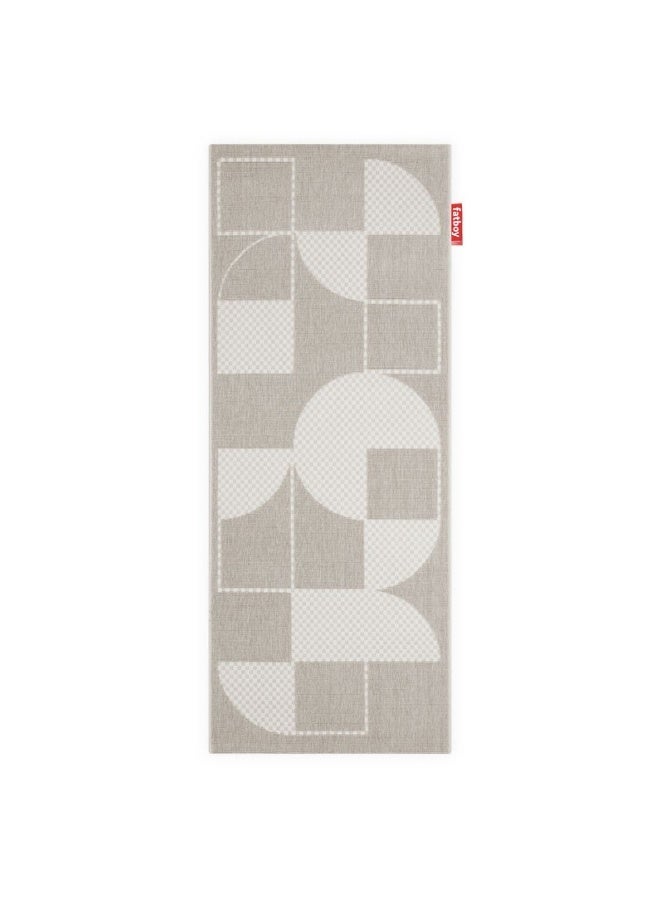 Fatboy Carpretty Catwalk Checky Carpet | Indoor/Outdoor | Easy to clean | UV-resistant | Combined multi-level weaving | Anti-static | 100% Polypropylene | 80x200 cm - Cream/White - Image 1